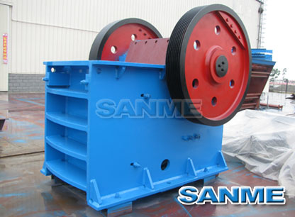 大型顎式破碎機(jī)